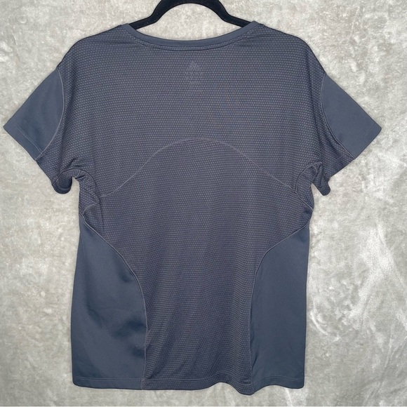 Set of 2 Adidas Athletic Short Sleeve Activewear Black Tops Medium & Large - Picture 3 of 9